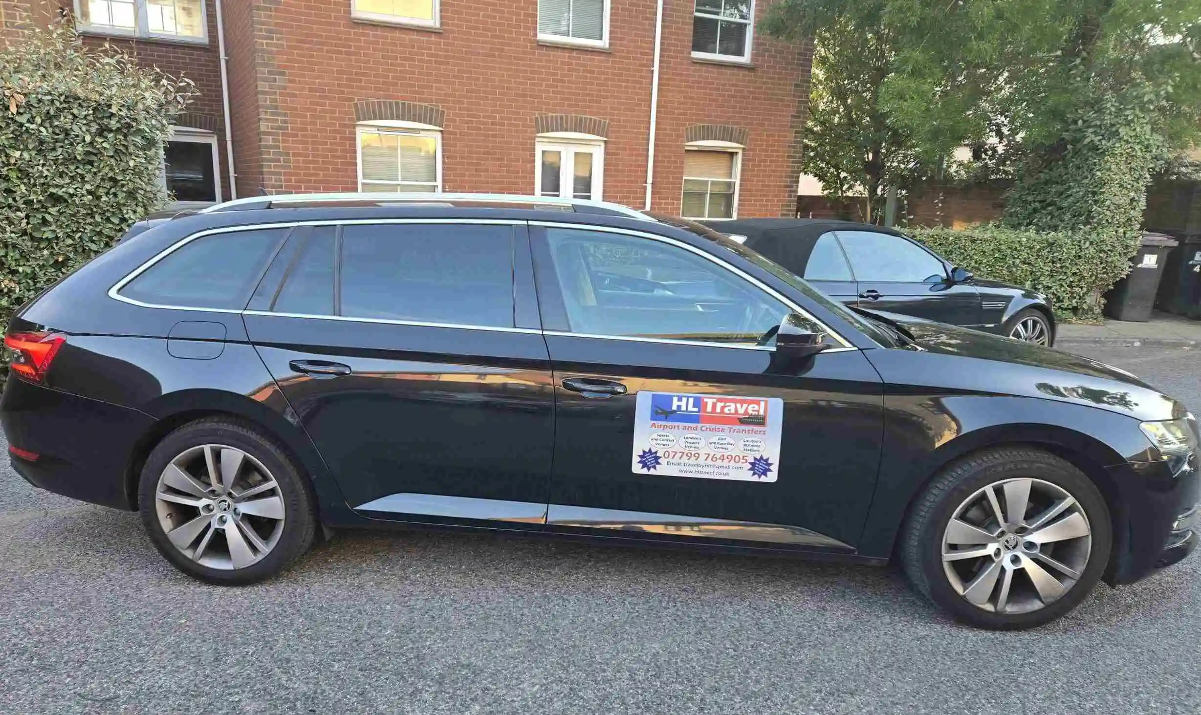 Gatwick Airport Transfer – Reliable, Stress-Free Travel from HL Travel